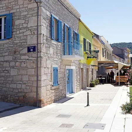 Guest house Luxory D-rooms