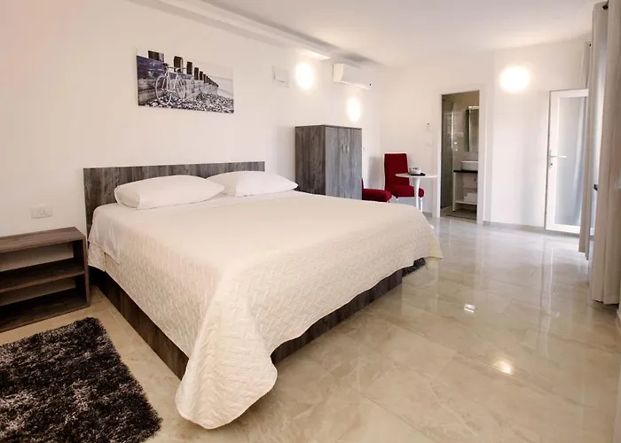 Luxory D-rooms Guest house