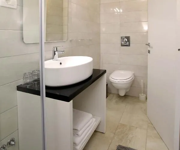 Guest house Luxory D-rooms