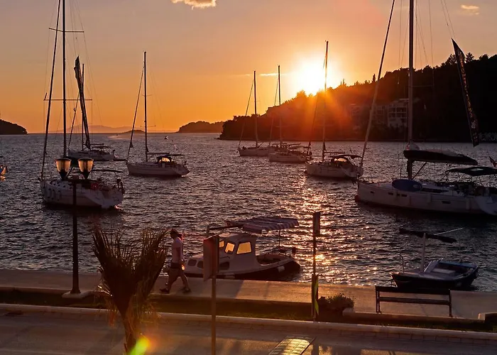 Guest house Luxory D-rooms Vela Luka