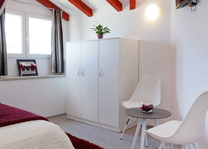 Luxory D-rooms Guest house