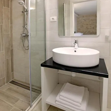 Luxory D-rooms