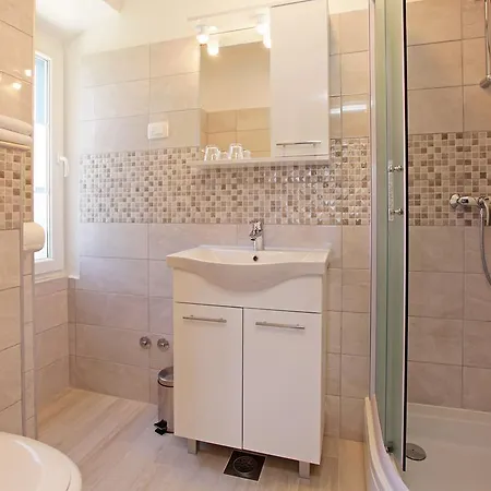 Luxory D-rooms 3*