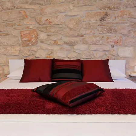 Casa de hóspedes Luxory D-rooms 3*