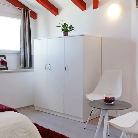 Luxory D-rooms Gæstehus